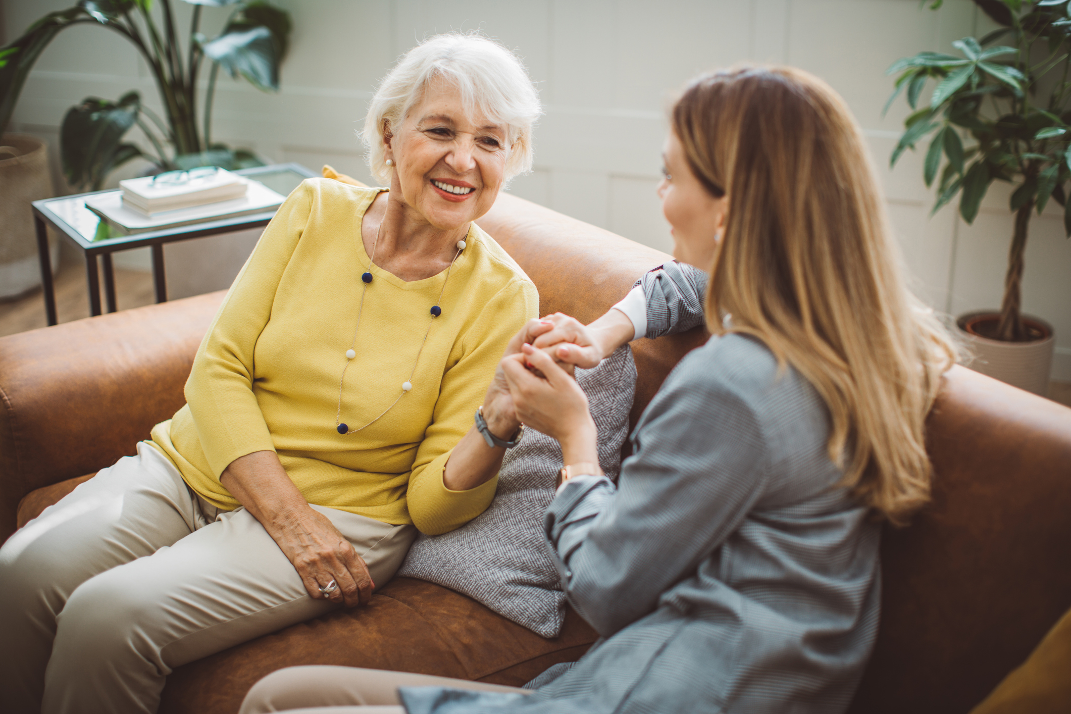 You are currently viewing How to talk to a loved one about the option of getting a stairlift: The 5 key ways to start an open conversation